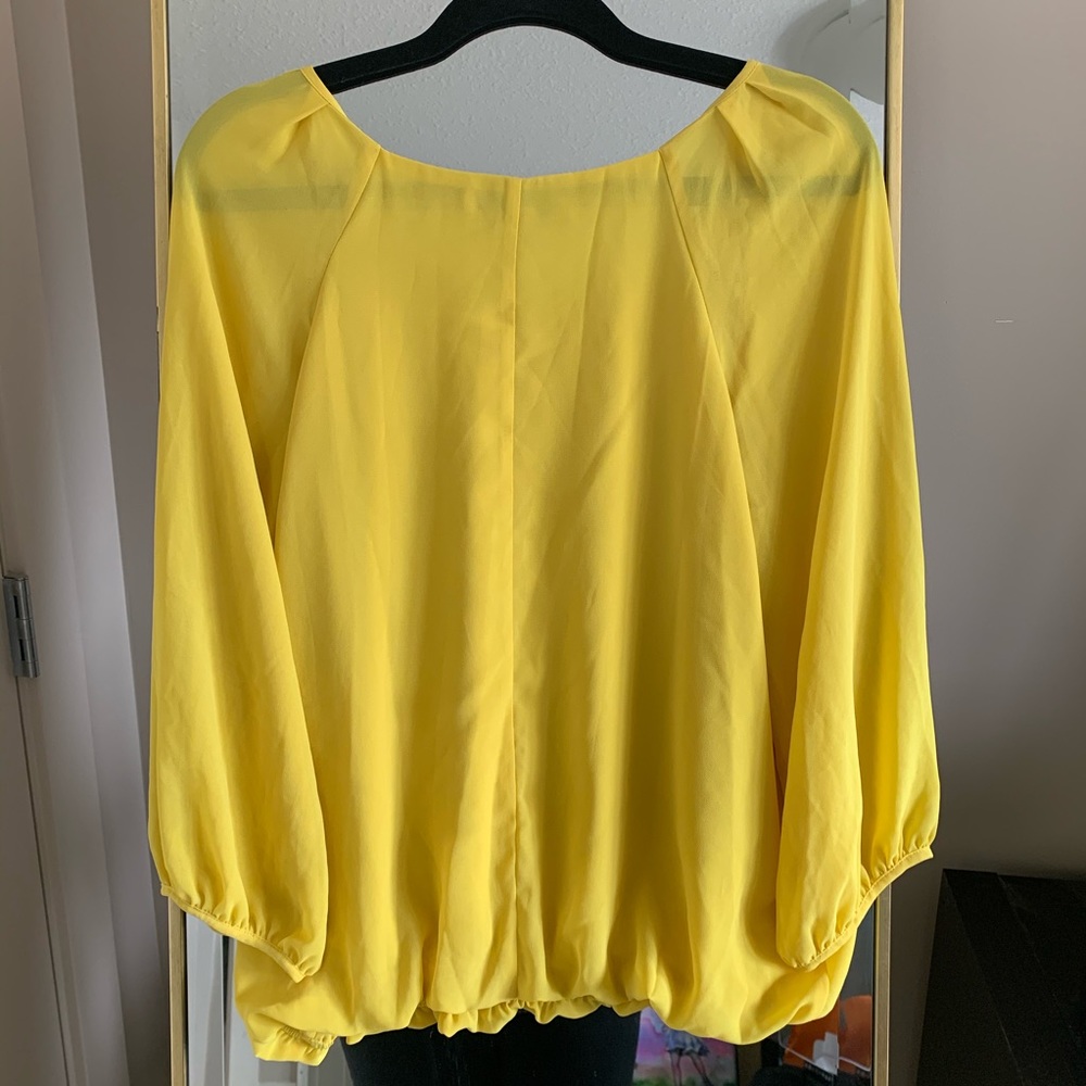 Forever 21 long sleeve yellow top - Picture 2 of 2